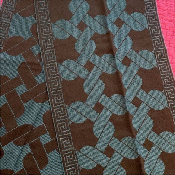 Versace 100% wool Black and Teal Patterned Scarf, 71 x14 inch - Picture 5 of 7